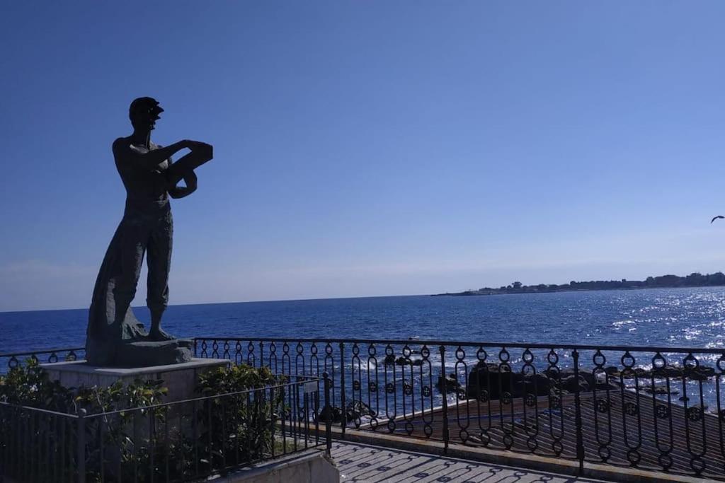 Casa Gioia Leilighet Giardini Naxos Eksteriør bilde