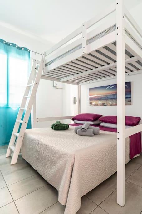 Casa Gioia Leilighet Giardini Naxos Eksteriør bilde